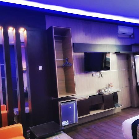 Oyo 822 Hotel Mukti Jaya Purwokerto Dış mekan fotoğraf