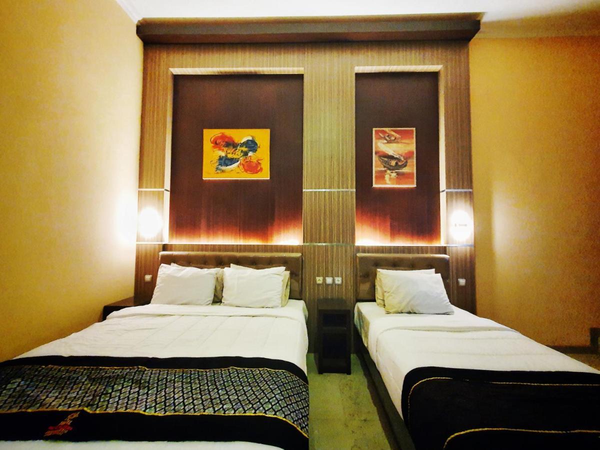 Oyo 822 Hotel Mukti Jaya Purwokerto Dış mekan fotoğraf